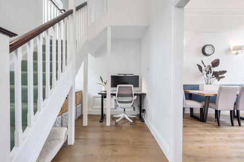 30 Brigade Place, Caterham, CR3 5ZU