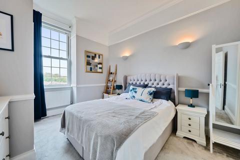 30 Brigade Place, Caterham, CR3 5ZU