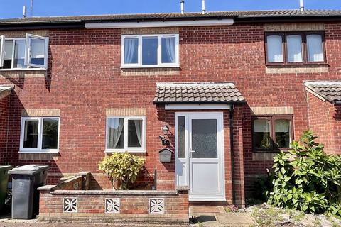 2 bedroom terraced house for sale, Watling Close, Caister-on-Sea