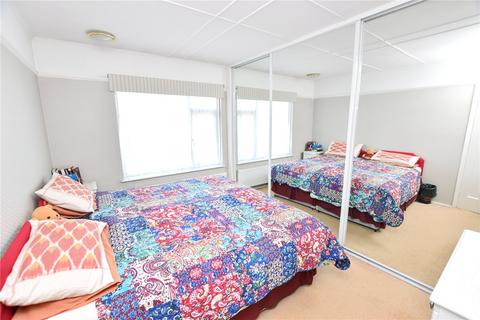25 Cumberland Drive, Bexleyheath, DA7 5LA