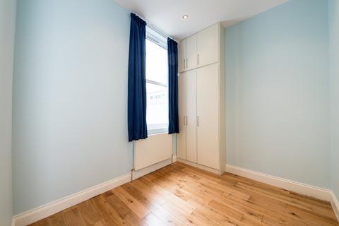 1 bedroom apartment to rent, Queens Crescent, London, NW5