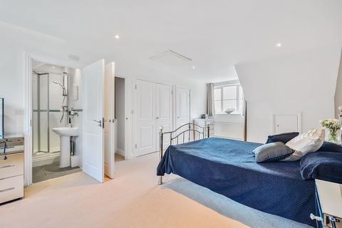 49a Coulsdon Road, Coulsdon, CR5 2LD