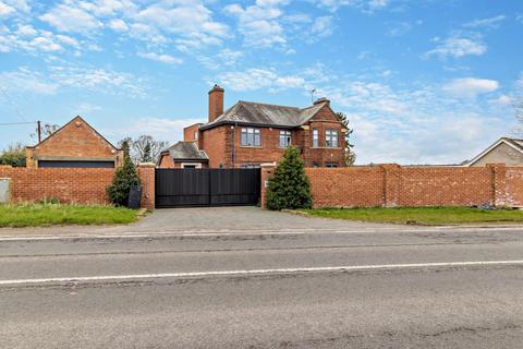 4 bedroom detached house for sale, Bar Road, Retford DN22