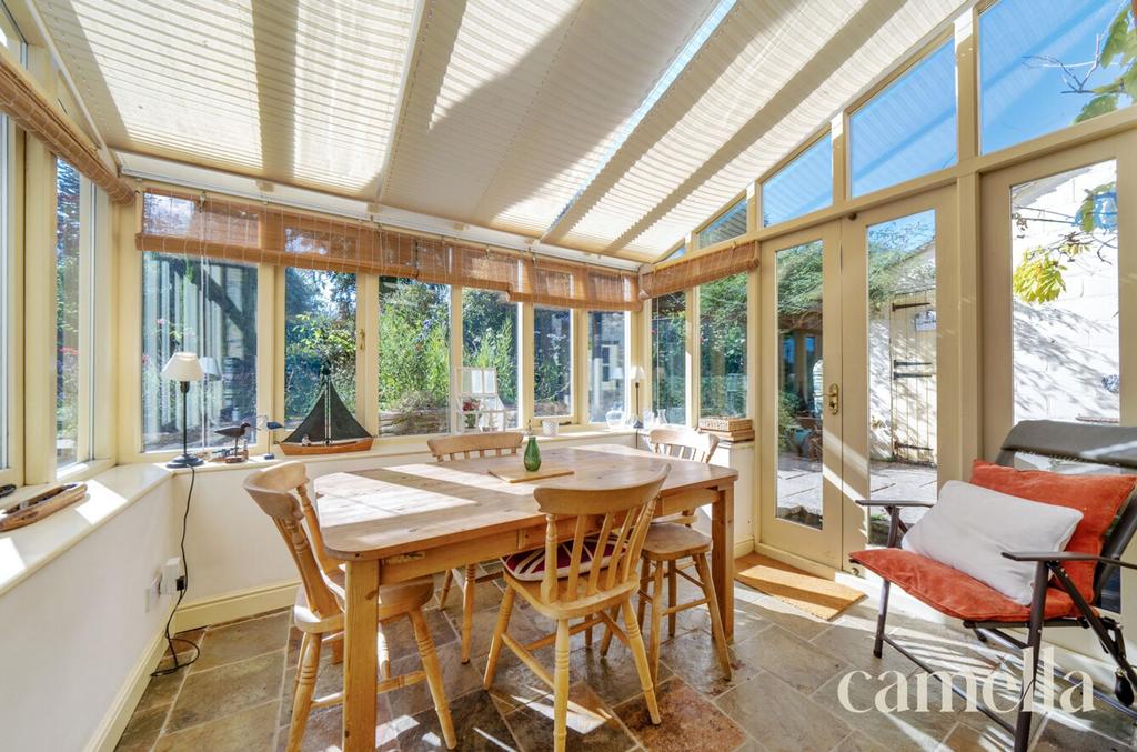 Conservatory/Sun Room