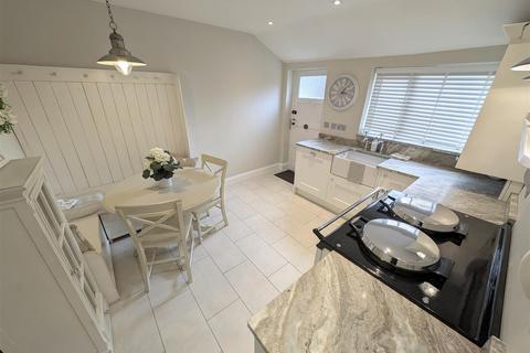 2 bedroom semi-detached house for sale, The Little School House, High Street, Sandbach