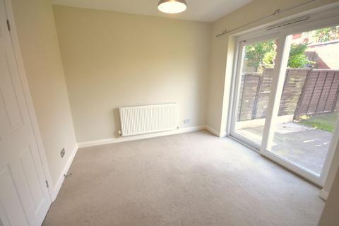 3 bedroom house to rent, Albury Road, Studley B80