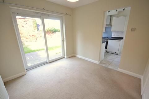 3 bedroom house to rent, Albury Road, Studley B80