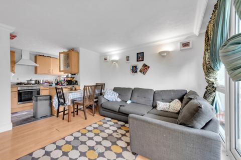 2 bedroom flat for sale, Greenwich Heights, Baker Road, London, SE18