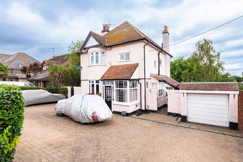 4 bedroom detached house for sale, Oak Avenue, Sheerness ME12