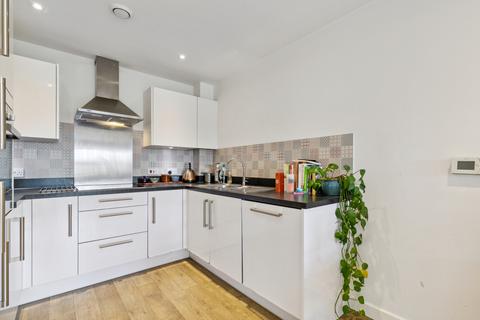 1 bedroom apartment for sale, Florence Way, London, SW12