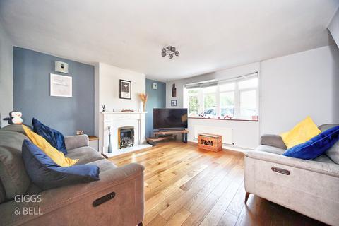 13 Gresham Close, Luton, LU2 9HJ