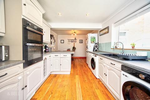 13 Gresham Close, Luton, LU2 9HJ