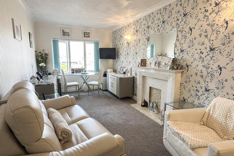 1 bedroom flat for sale, Sandringham Lodge, Thornton-Cleveleys FY5