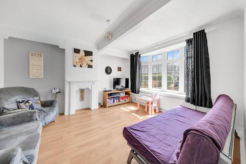 4 bedroom terraced house for sale, Waters Road, London