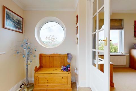 2 Rabling Lane, Swanage, BH19 1EQ