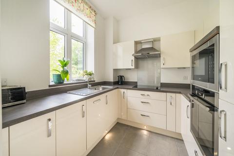 2 bedroom retirement property for sale, Ockford Road, Godalming, Surrey, GU7