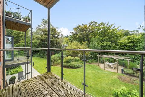 2 bedroom retirement property for sale, Ockford Road, Godalming, GU7