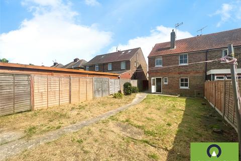 3 bedroom semi-detached house for sale, Hawthorn Road, West Sussex PO21