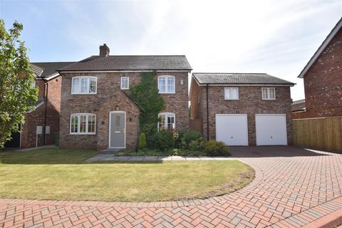 4 bedroom detached house for sale, Cotswold Close, Cleethorpes DN35