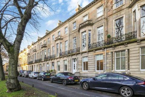 2 bedroom flat to rent, Buckingham Terrace, Glasgow G12