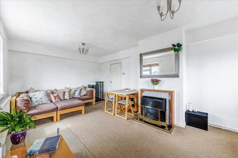 2 bedroom flat for sale, Clayponds Gardens, Ealing, W5