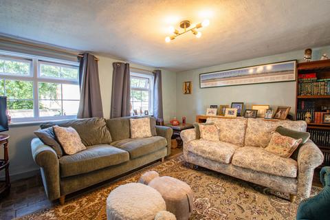 3 bedroom cottage for sale, Eyebury Road, Peterborough PE6