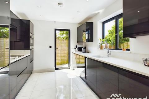 4 bedroom detached house for sale, Percival Road , Walton-on-the-Naze CO14