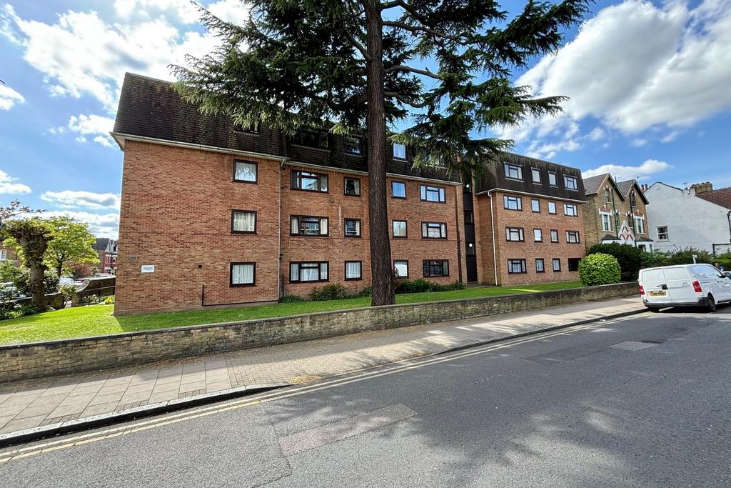 Crescent Road, Beckenham, BR3 1 bed retirement property for sale £120,000