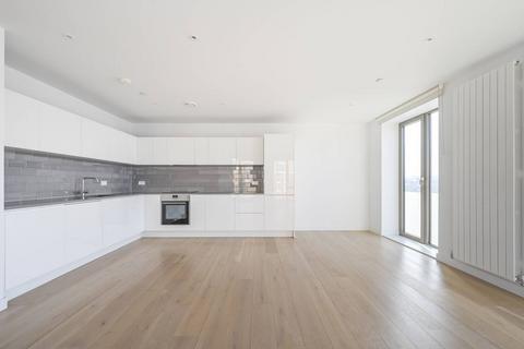 3 bedroom flat for sale, Schooner Road, Royal Wharf, Silvertown, London, E16