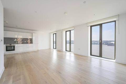 3 bedroom flat for sale, Schooner Road, Royal Wharf, Silvertown, London, E16