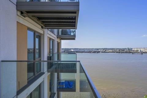 3 bedroom flat for sale, Schooner Road, Royal Wharf, Silvertown, London, E16