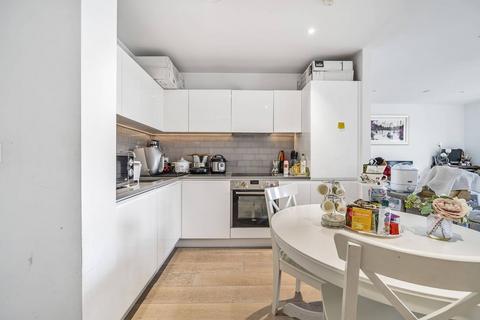 2 bedroom flat for sale, Kelson House, Docklands, London, E16