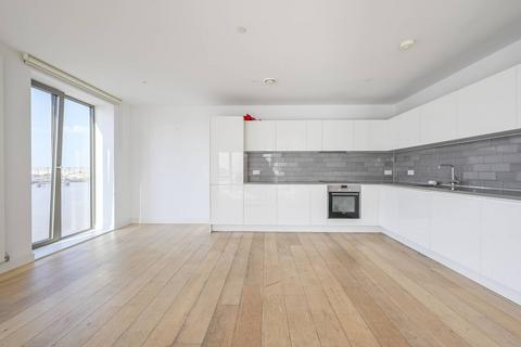 3 bedroom flat for sale, Schooner Road, Royal Wharf, Silvertown, London, E16