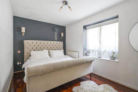 2 bedroom flat for sale, Burgess Street, Limehouse, London, E14