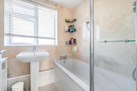 6 Halewood, Bracknell, RG12 8XB