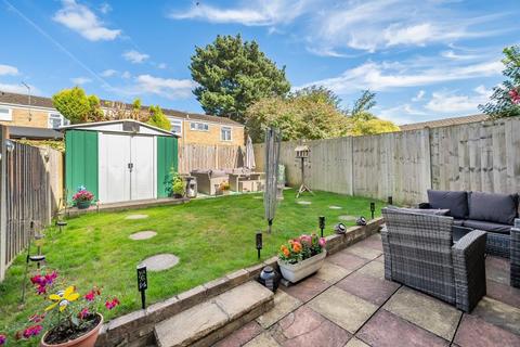 6 Halewood, Bracknell, RG12 8XB