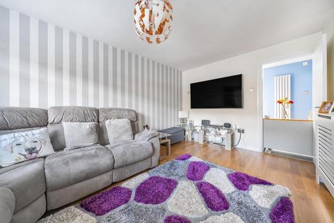 6 Halewood, Bracknell, RG12 8XB