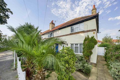 2 bedroom end of terrace house for sale, Gostling Road, Twickenham