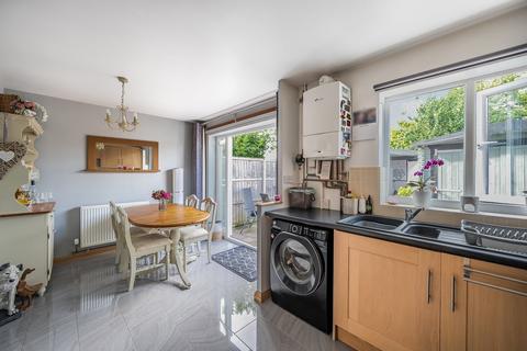 8 The Poplars, Arlesey, SG15 6UW