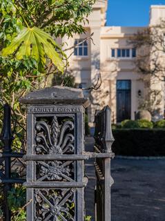 undefined, Regent's Park, NW1