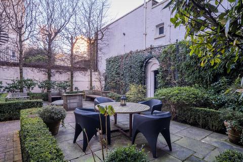 undefined, Regent's Park, NW1
