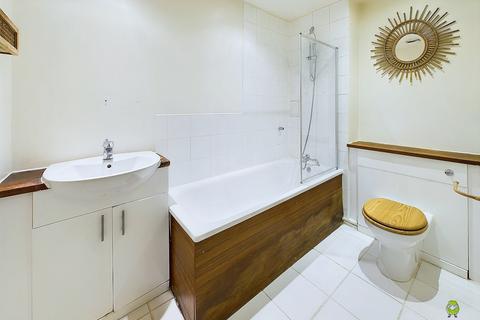 1 bedroom apartment for sale, Talehangers Close, Bexleyheath, Kent, DA6