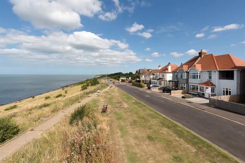 4 bedroom semi-detached house for sale, Beacon Hill, Herne Bay