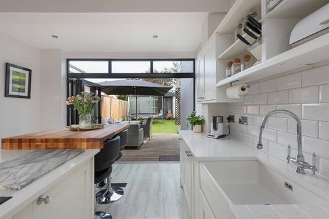 57 Beacon Hill, Herne Bay, CT6 6JN
