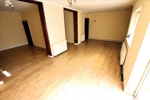 52 Queens Road, Feltham, TW13 5AR