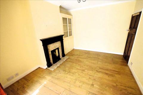 52 Queens Road, Feltham, TW13 5AR