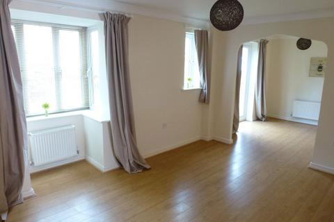 3 bedroom house to rent, Fen Way, Bury St Edmunds IP33
