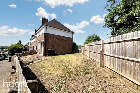 3 bedroom end of terrace house for sale, Nursery Lane, Northampton