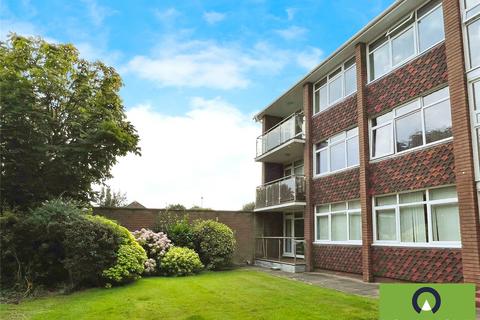 2 bedroom flat for sale, Linden Road, West Sussex PO21