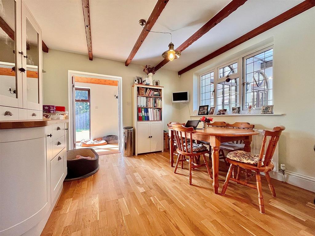 Kitchen/Breakfast Room